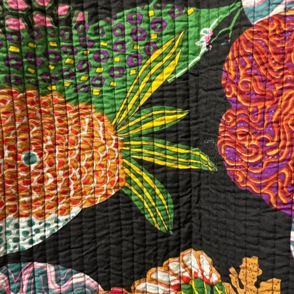 Quilted Jacket  Size M - Picture 4 of 8